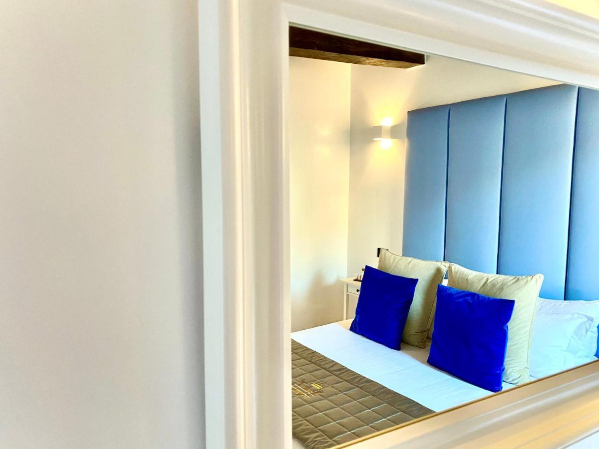רומא Palace Fontana Di Trevi Loft מראה חיצוני תמונה